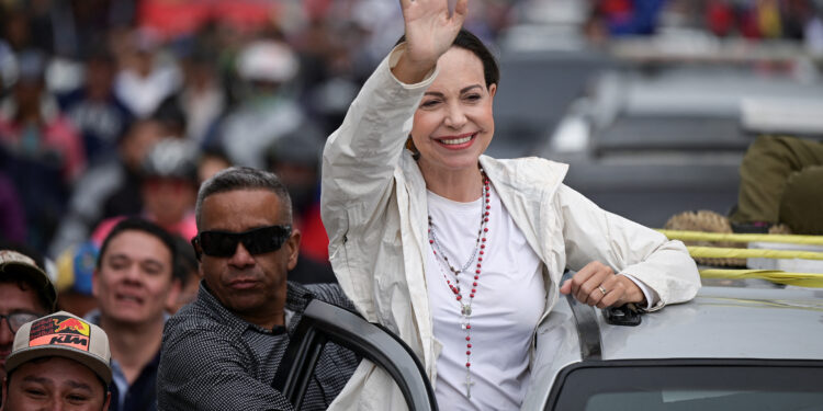 Machado dice que actas mostradas en OEA son «prueba física» de triunfo de González Urrutia