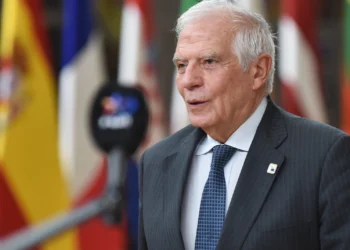 El PPE pide a Borrell que reconozca a González como presidente electo de Venezuela