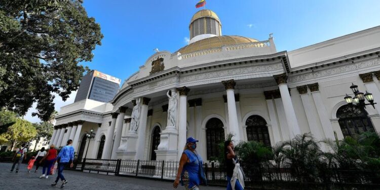 Chavismo da inicio a la consulta pública nacional sobre la reforma de las leyes electorales