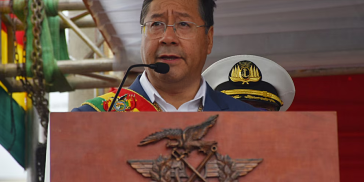 Arce cambia el mando militar en medio de las protestas de seguidores de Morales