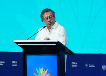 Petro justifica migración venezolana con sanciones de EEUU y quita responsabilidad al régimen