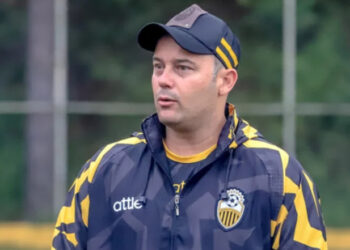 El venezolano Eduardo Saragó renuncia a la dirección técnica del Deportivo Táchira