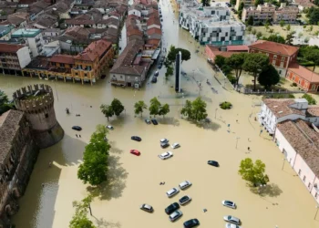 Un muerto y más de 2.000 personas evacuadas por fuertes lluvias e inundaciones en Italia