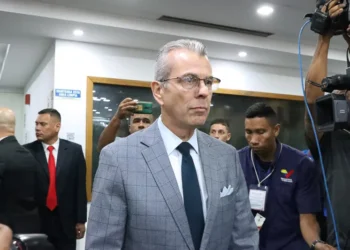 PUD rechaza persecución contra el rector Juan Carlos Delpino