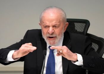 Lula se opone a la entrada de Venezuela en los BRICS