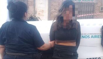 Mató a puñaladas a su novio por saludar a otra mujer