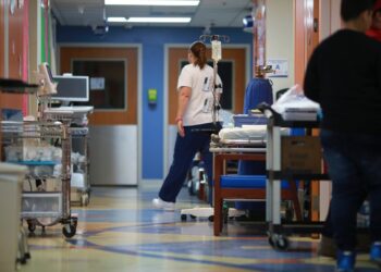 Hospitales de Texas preguntarán estatus migratorio de pacientes a partir de este viernes