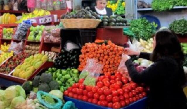 Depreciación del dólar genera aumento en el precio de los alimentos