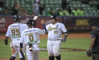 Tigres hundió a Magallanes en un José Pérez Colmenares a reventar