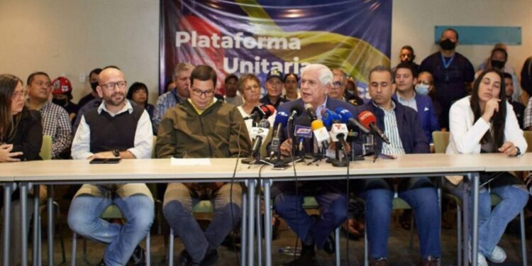 Plataforma Unitaria ratifica victoria opositora: «los resultados fueron claros, todo el mundo y hasta la FANB fue testigo»