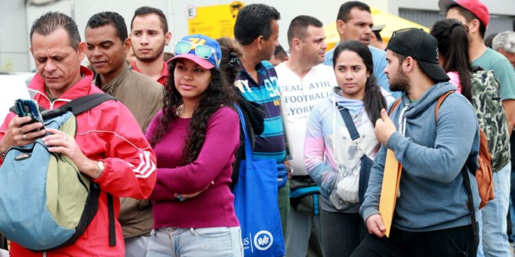 Perú recibió más de 2,4 millones de turistas hasta septiembre, un 36,5% más que en el año anterior