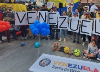Venezolanos en el exterior protestan para exigir la liberación de los 70 niños secuestrados en Venezuela