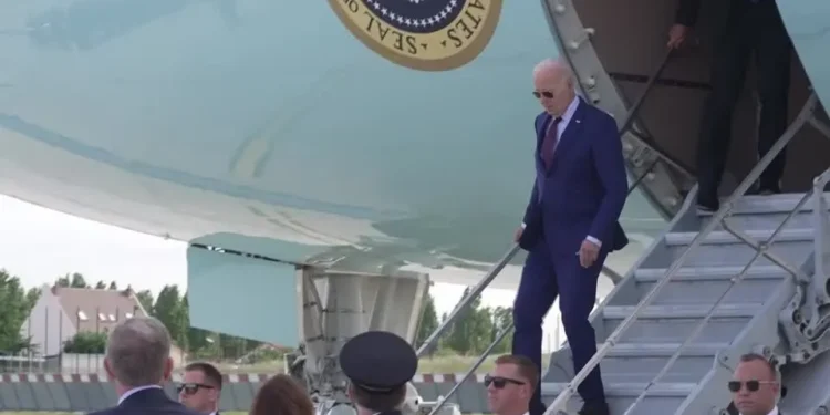 Biden llegó a Alemania para reunirse a cuatro bandas con Scholz, Macron y Starmer