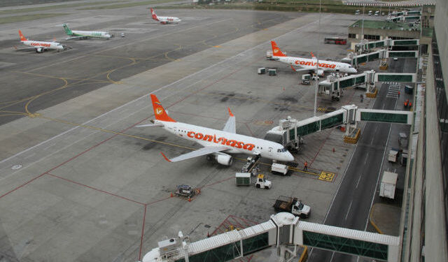 Líneas aéreas esperan que Venezuela levante la suspensión a Panamá, Perú y Dominicana