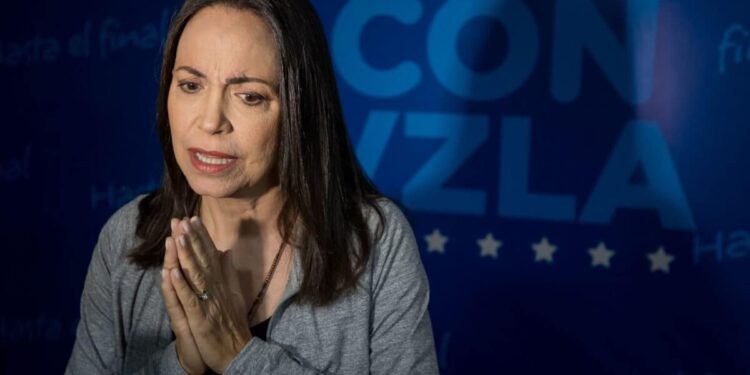 María Corina Machado pide a Italia «elevar el costo de permanencia en el poder» de Maduro