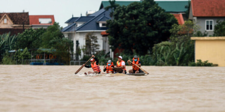 Cinco muertos en Vietnam en las inundaciones causadas por la tormenta Trami