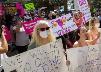 La consulta a favor del aborto en Florida se mantiene con una insuficiente mayoría