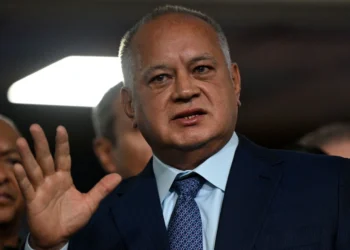 Cabello denuncia presunto plan encabezado por ex policías para traficar armas en Venezuela