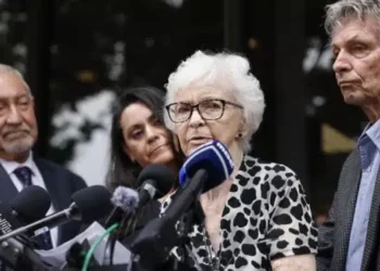 Familiares de los hermanos Menéndez claman por su liberación a la luz de nuevas pruebas