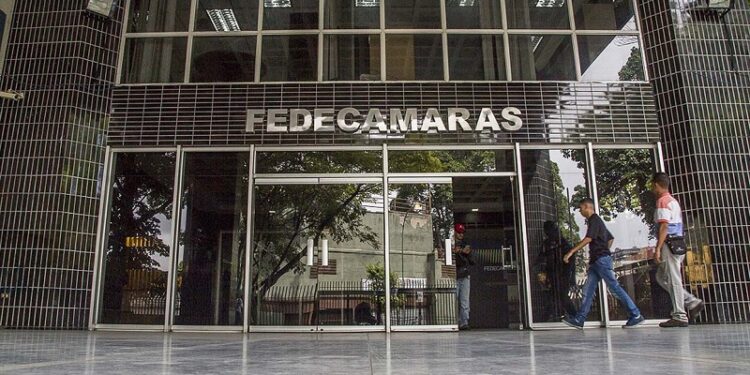 Fedecámaras denuncia «voracidad» fiscal y «limitado» financiamiento bancario en Venezuela
