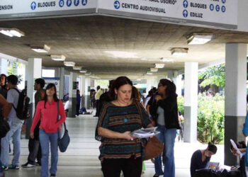 Alerta en el Zulia: Revelan que 6 de cada 10 adolescentes sufren algún malestar psicológico