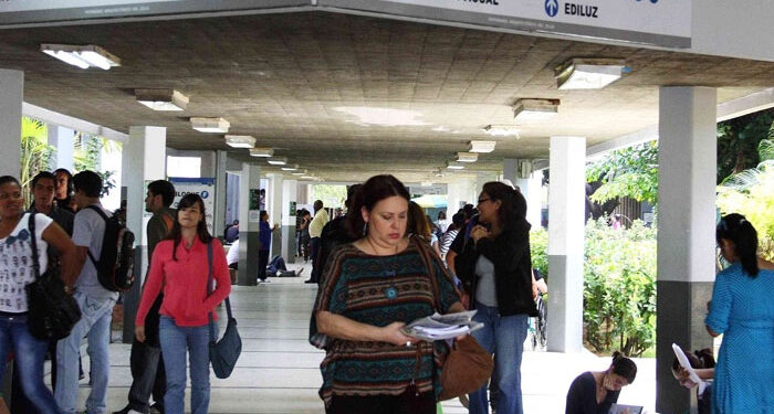 Alerta en el Zulia: Revelan que 6 de cada 10 adolescentes sufren algún malestar psicológico