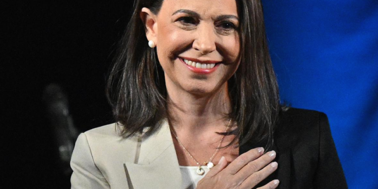 María Corina Machado dedica el Sájarov a los venezolanos perseguidos por la tiranía de Maduro