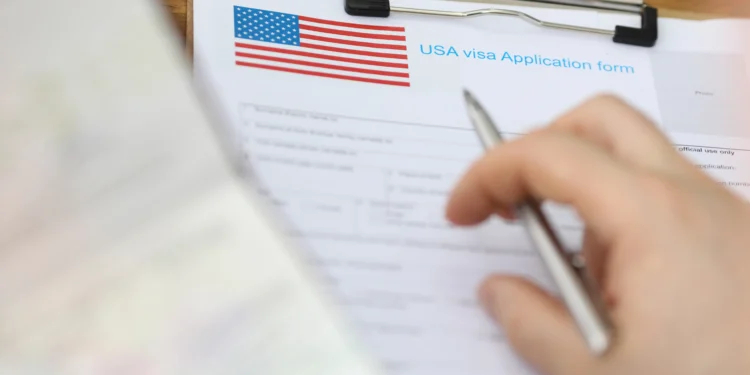 Embajada de EEUU confirma que el proceso de parole sigue aceptando nuevas solicitudes