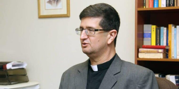 Rector de la UCAB exige justicia en el asesinato de dirigente de VP en Apure