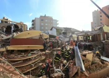 Hallaron el cuerpo de la octava fallecida en el derrumbe de un hotel en Argentina