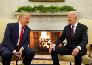 Trump agradece a Biden por “una transición sin tropiezos” durante una reunión en la Casa Blanca