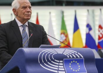 Borrell alerta de que la amenaza de Rusia será cada vez mayor y pide unidad a la UE