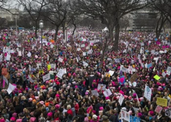 Organizaciones feministas marcharán de nuevo en todo EEUU contra la investidura de Trump