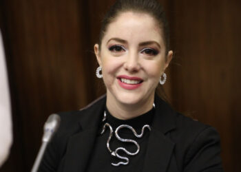 presidente de Ecuador demandó a legisladora correísta por ausarlo “ladrón”