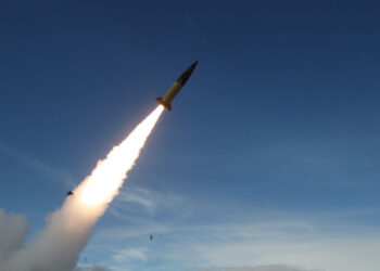 Ucrania lanza los primeros misiles de largo alcance ATACMS sobre territorio ruso