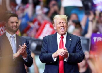 Superstición y esperanza: Trump elige por tercera vez Grand Rapids para acabar su campaña