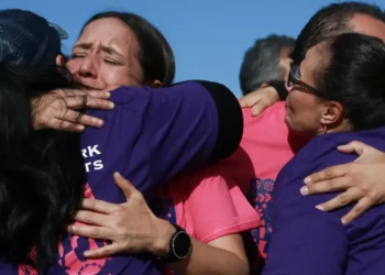 «Abrazos no muros»: el evento que reencontró a cientos de familias con sus migrantes