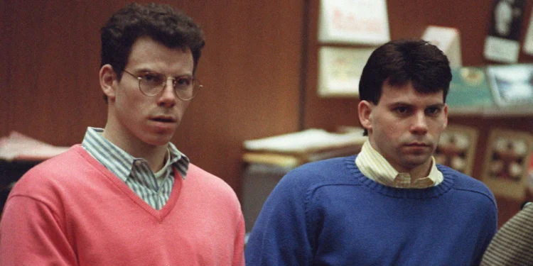 Los hermanos Menéndez afrontarán este lunes una audiencia clave en su lucha por salir de la cárcel