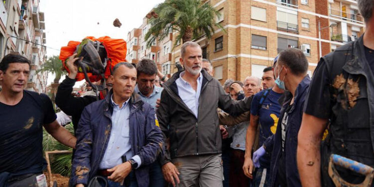 El rey Felipe VI anuncia que visitará «constantemente» las zonas afectadas por el temporal en España