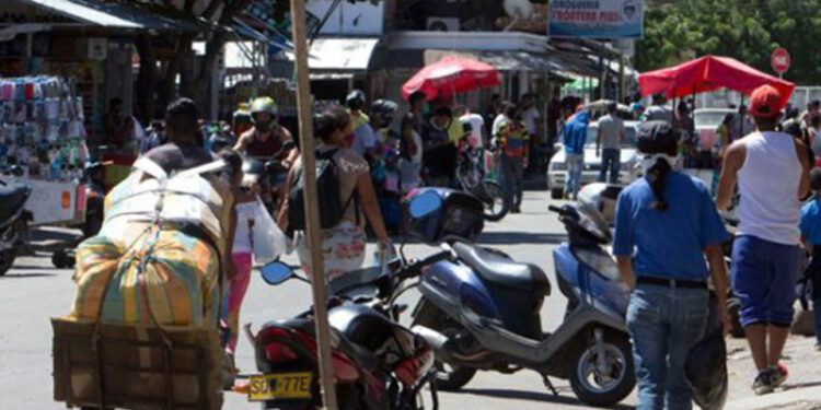 La crisis económica venezolana afecta al comercio de Cúcuta