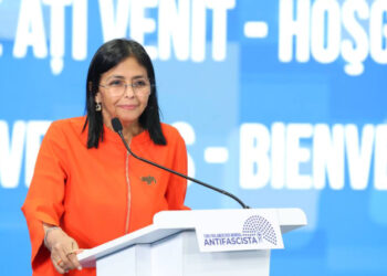 Delcy Rodríguez asegura que Rusia «lidera una batalla histórica contra el fascismo»