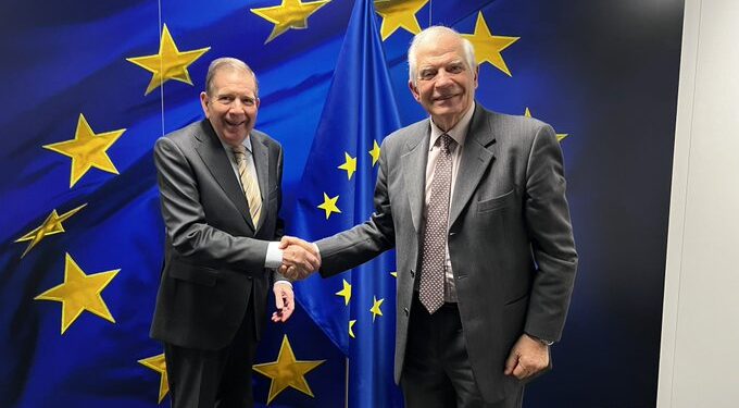 «Hay que hacer cumplir la voluntad del pueblo venezolano»: González Urrutia y Josep Borrell se reunieron en Bruselas