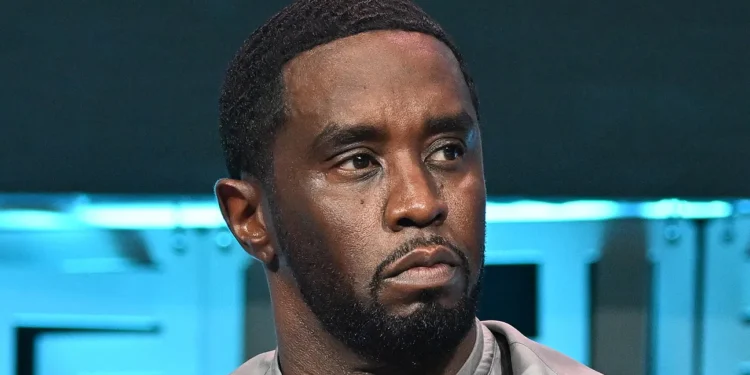 Fiscalía acusa a «Diddy» Combs de obstruir su caso haciendo llamadas desde la cárcel
