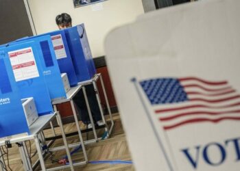 Funcionarios de inteligencia de EEUU investigan una dirección de correo electrónico rusa en relación con las amenazas de bomba en Georgia