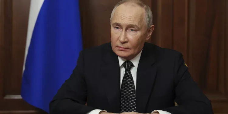 Putin elogia el nuevo misil hipersónico y lo compara con armas estratégicas