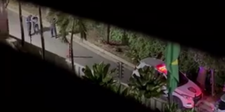 Denuncian nuevo asedio a la embajada de Argentina en Venezuela donde permanecen seis perseguidos del régimen madurista