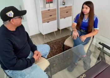 “Un ejemplo histórico”: taxista venezolano y chilena agresora firman acuerdo de conciliación