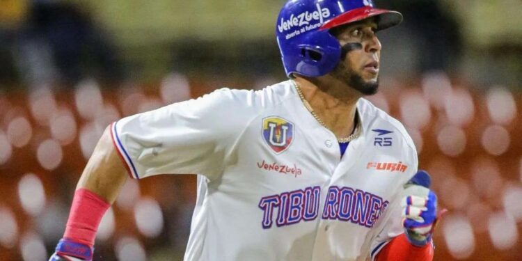 Tiburones derrotó a Magallanes en Valencia y se mantiene con solidez en la punta