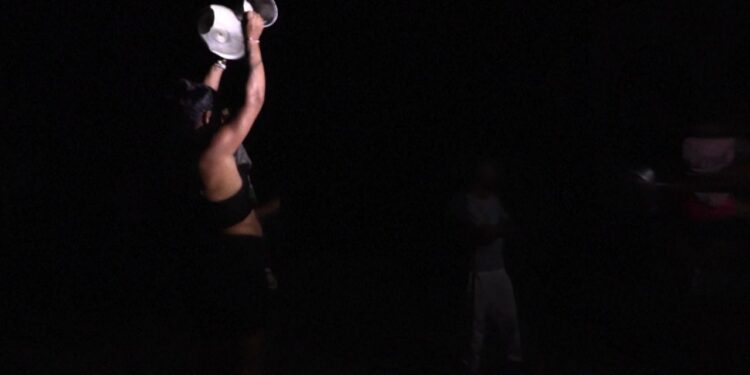 Dictadura cubana admite su ineficacia al reconocer las dificultades para resolver la crisis eléctrica