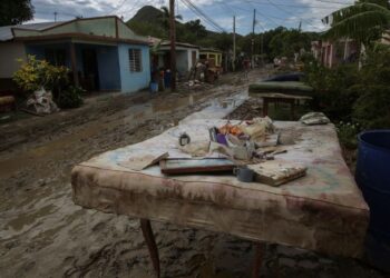 Cuba declara en «fase informativa» a 10 provincias por formación de nuevo ciclón